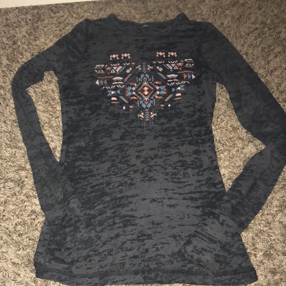 Light long sleeve grey shirt